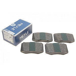 Колодки гальмівні (передні) MB C-class (W205)/E-class (W213) 14- (Brembo)