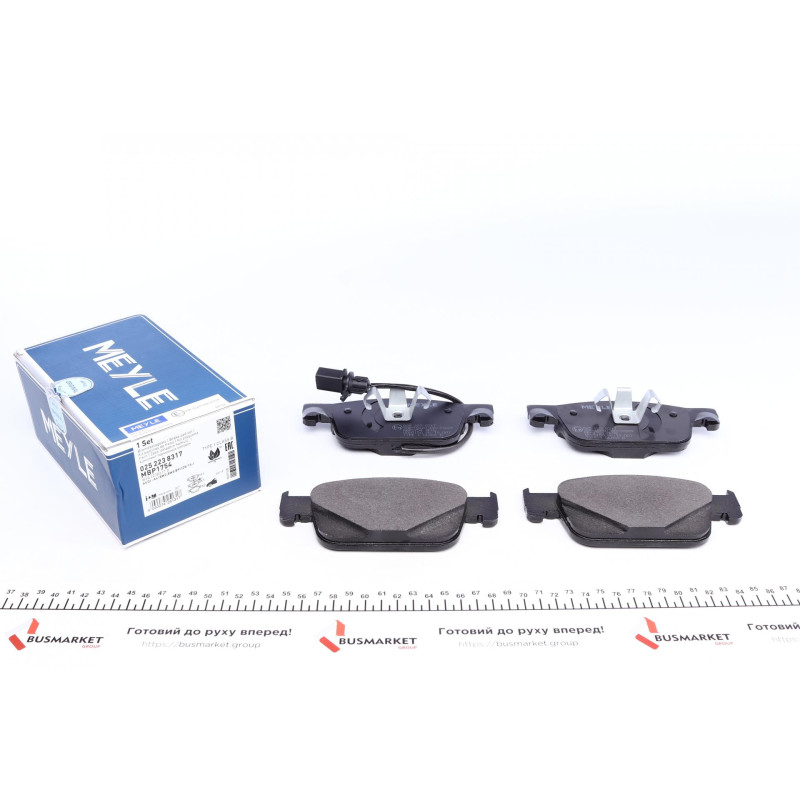 Колодки гальмівні (передні) Audi A4/A5 16- (з датчиком)