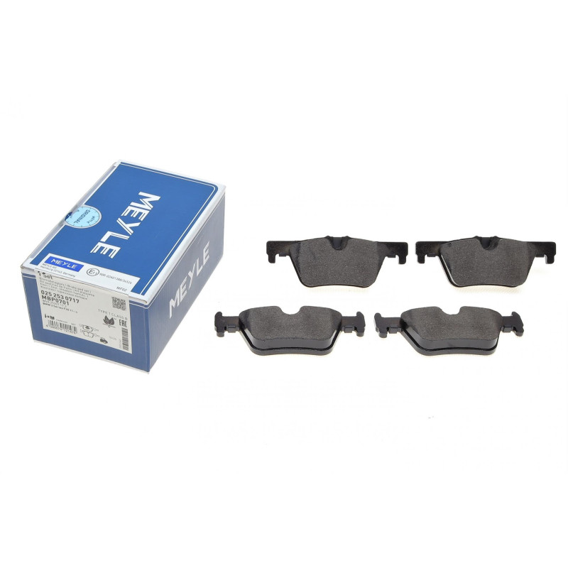 Колодки гальмівні (задні) BMW 3 (F30/F31/F34)/4 (F36) 11-